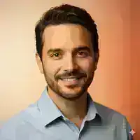 Carlos Mendes - Astrólogo Principal e Diretor de Conteúdo